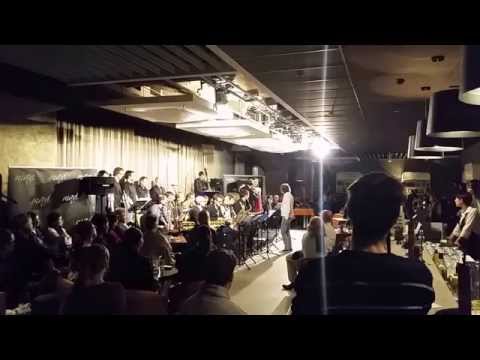 Oto Pestner + Nina Strnad + Big band DOM - Somethin' Stupid (live @ Jazz Club Gajo)