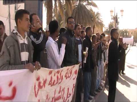 رد  أحرار ورقلة على رئيس الحكومة سلال \" ياسلال ياحقير *** الجنوب مع التغيير \"