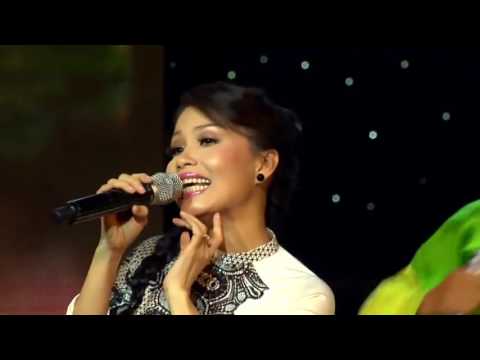 Chiếc xuồng - Cẩm Ly