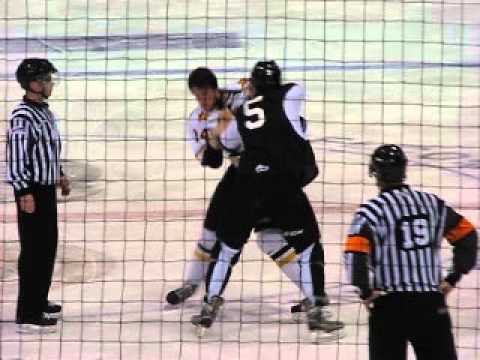 Raphael Corriveau vs Travis Howe