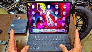 Apple iPad Pro 12.9 Wi-Fi 32GB Gold (ML0H2) - відео 12
