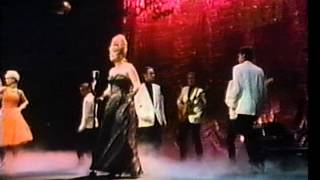 Mari Wilson - Beware Boyfriend (Music Video, 1983)