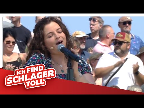 Ronja Forcher - Buch mit vielen Seiten (ZDF Fernsehgarten 2022)