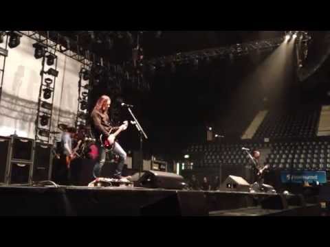 Alter Bridge - 'Farther Than The Sun' - Wembley Arena soundcheck 10/18/2013