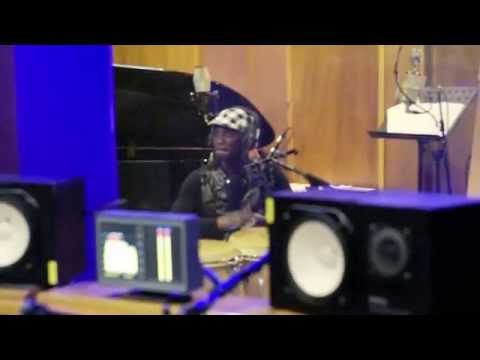 SESSION IN PARIS WITH IWAN VANHETTEN OF BROOKLYN FUNK ESSENTIALS