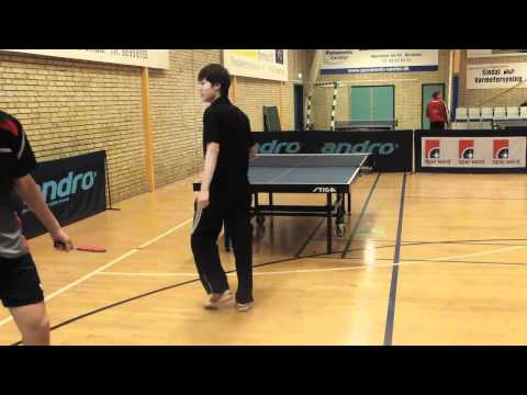 Bordtennis: Wang Chen vs. Emil Madsen