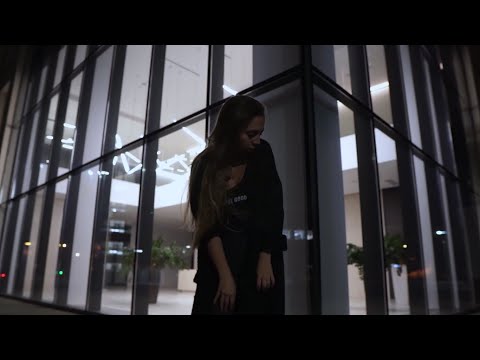 Mary Gu , Loc - Dog "Белая ворона"