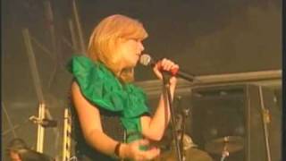 Moloko Familiar Feeling Live @ Glastonbury 2003 divx