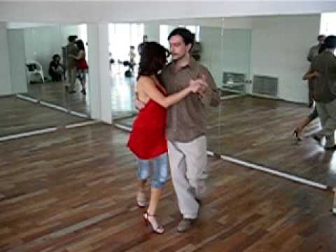Silvana Anfossi y Alejandro Hermida: clase de MILONGA