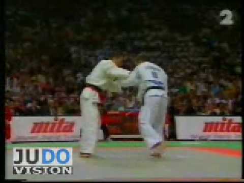 JUDO 1997 World Championships: Kang Myong Chang (PRK) - Cedric Taymans (BEL)