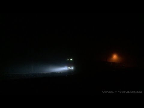 Freight Train In Night Fog / Pacific National 5MP5 - PoathTV Australian Railways