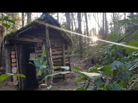 Grubenhaus/Bushcraft Shelter built by Kids
