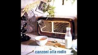 Canzoni alla radio Music Video