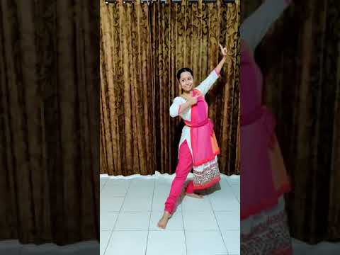 Daksha Cholkar Dance video