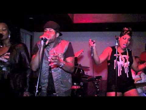 Fashion Friday feat Lorie Moore