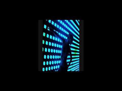 Tiesto vs Kosheen - Hide U vs Flight 643 (Tiesto's Bootleg)