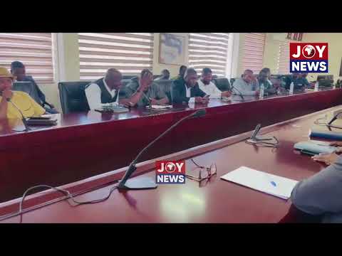 GAUA executives meet Education Minister as government pushes to end two-month strike