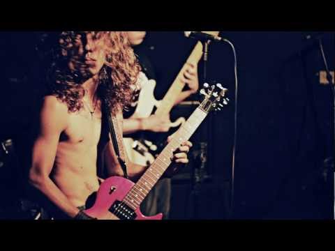 Pequeno Blues, Pequeno Amor video