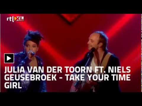 Julia van der Toorn ft Niels Geusebroek - Take Your Time Girl (The Voice of Holland 2013: Finale)