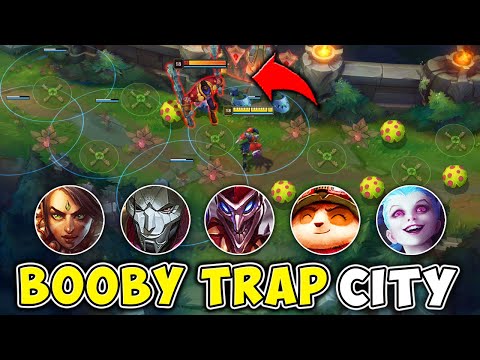 WE PLAYED A 5 MAN TRAP COMP AND LITTERED THE MAP WITH LAND MINES