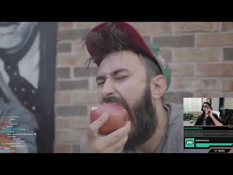 KENDİNE MÜZİSYEN REYNMEN'İN YENİ ŞARKISI VOYOVOY U DİNLİYOR