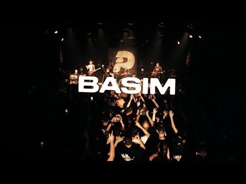 Video thumbnail for Basim BaBagaj (Live) - באסים בבגאז’ (בהופעה חיה)