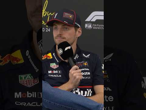 Max Verstappen voert de druk voorzichtig op bij de McLaren-coureurs 😅 #f1 #maxverstappen