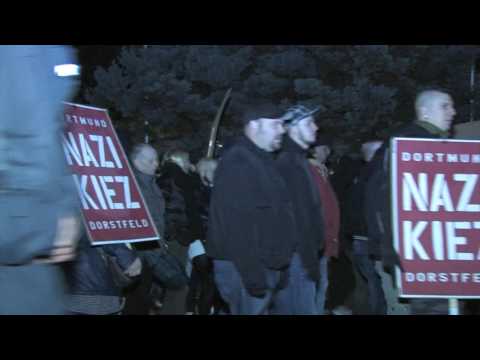 Neonazi Demo am18.11.2016 gg. die Präsenz der Polizei in Dortmund Dorstfeld