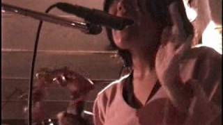 Deerhoof performing "Flower" live