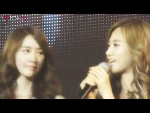[110611] SNSD YoonYul 윤율 ユンユル Fancam Moment #90 - Pink Heart [SMTown Paris - Part 2]