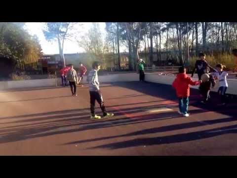 Kronoparken - fotboll i parkleken