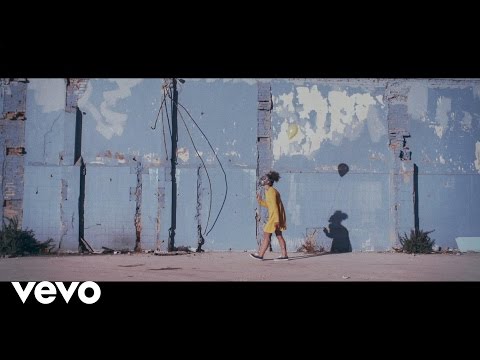 download lagu mp3 mp4 Delorentos Show Me Love, download lagu Delorentos Show Me Love gratis, unduh video klip Delorentos Show Me Love