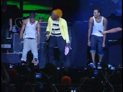 Usher and Chris Brown Dance on Stage Together at Reggae Sumfest 2010