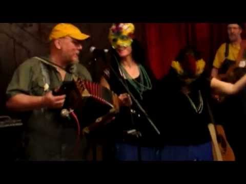 Moosejaw 2012 - Triangle Twins with The Bone Tones