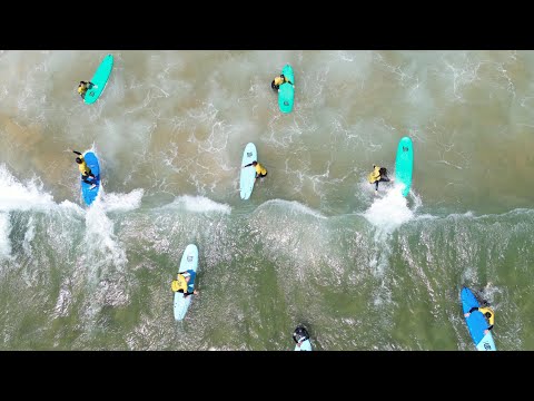 Surf lesson @Carcavelossurfschool by @vadym.kozulia