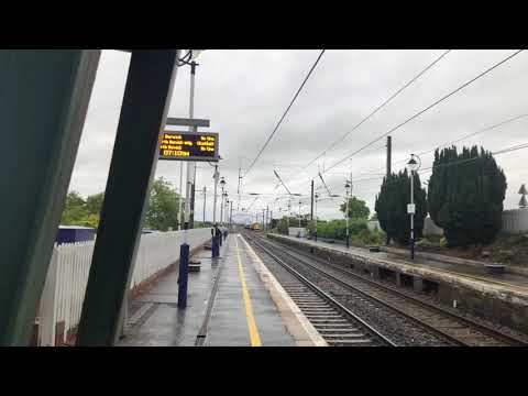 37025 and 37402 working Newcastle to Oban SRPS railtour (27/05/19)