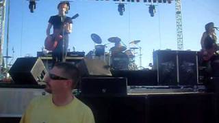 Sick Puppies Survive Live