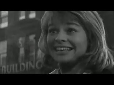🚩 Remembering JULIE CHRISTIE in Billy Liar (1963) Directed by John Schlesinger