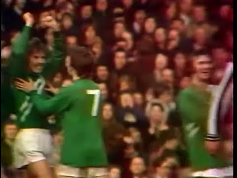 Newcastle Utd 1 : 1 Hendon FC. FA Cup Third Round 1974