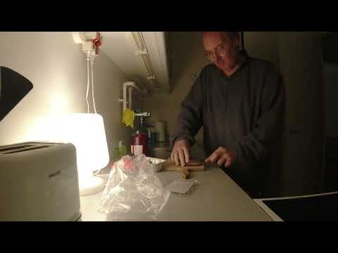 MongoTV_10723 - Min Frokost - RUGBRØD Med LEVERPOSTEJ og RØDBEDER og RISTET LØG