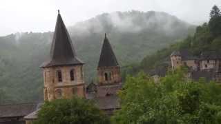 preview picture of video 'Conques. Chemin de Compostelle.'