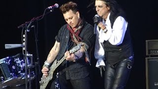 Hollywood Vampires (Sweden) (w/Johnny Depp, Alice Cooper & Joe Perry) - Whole Lotta Love