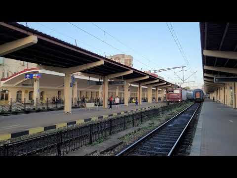 Iași: R 5423 train (Iași - Bacău). 41 0053-9 + 20-54 065-9 + 26-16 073-4