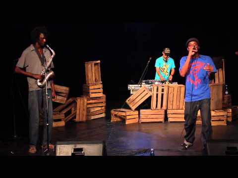 August 19th 2012 Concierto de Santiago - TNT Rezitencia & Golpe Seko.mp4