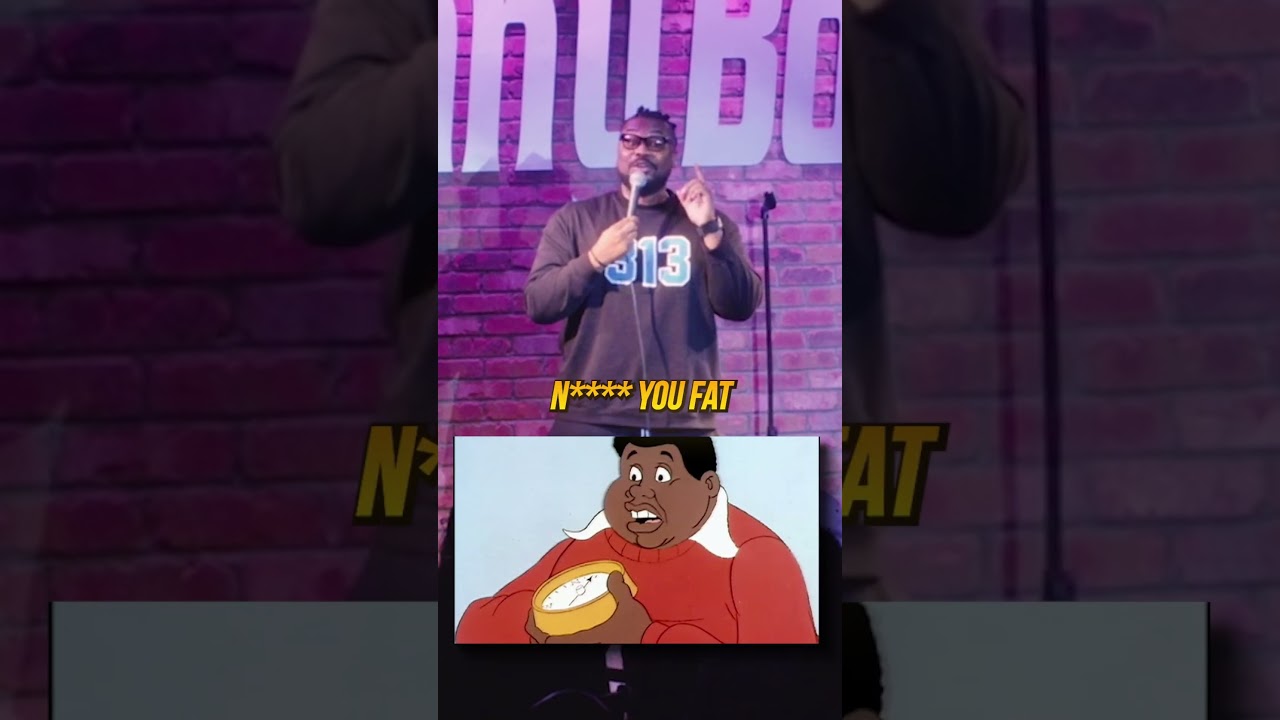 HECKLER DESTROYS COMEDIAN #relatable #comedyshorts