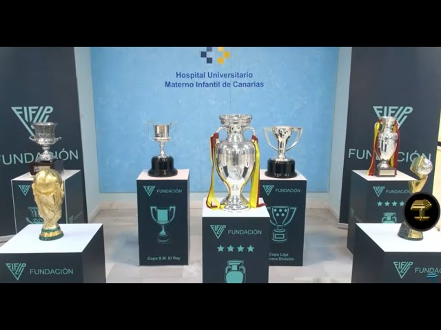 La exposición de los trofeos de la Selección Española llega al Hospital Materno Infantil