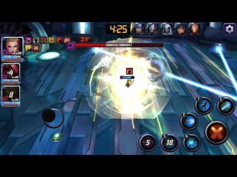 Secret Wars Captain Marvel vs Supergiant