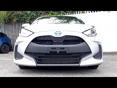 Toyota Yaris Hybrid Automatic - Image 2