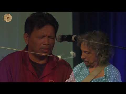 2017 WWD ROOTS UNITED - JUSTIN VALI & TAO RAVAO DUET (MADAGASCAR)