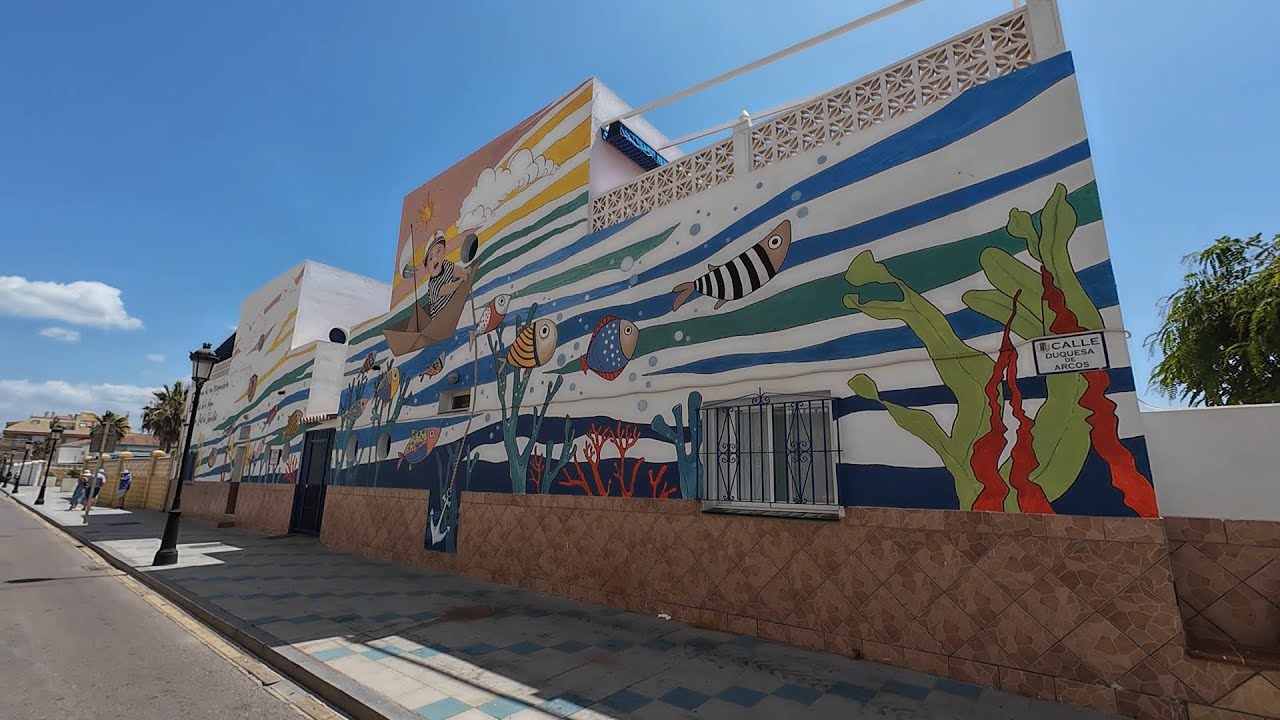 Inaugurado el mural de María José Gil en la Escuela Infantil de Sabinillas